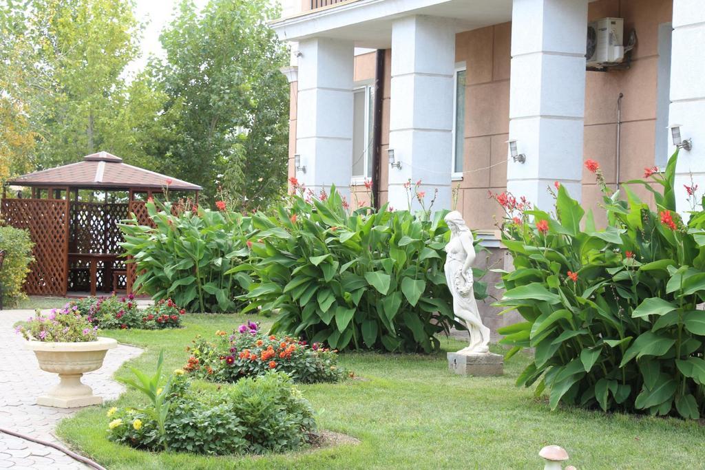 Rakhat Hotel Οράλ Εξωτερικό φωτογραφία